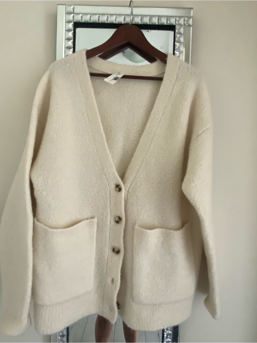 Wilfred Cream Button-Front Cozy V-Neck Cardigan
